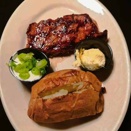 Večeře v Billingsley’s Restaurant, Los Angeles